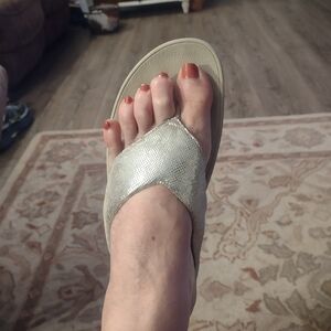 Fitflop silver thong sandals